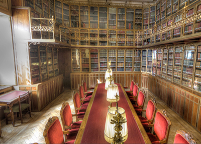 Biblioteca y Salones del Palacio de Sástago